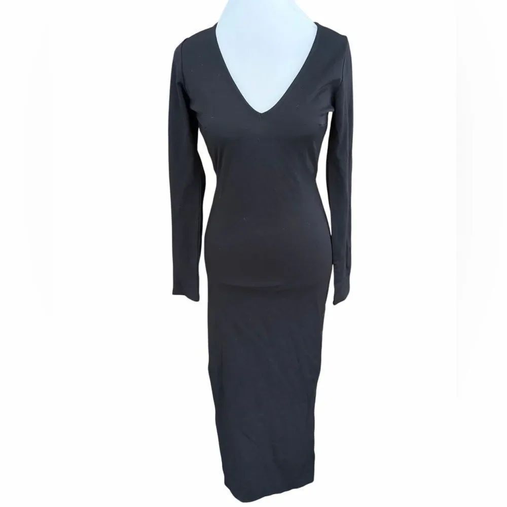 NWT Lulu's v neck long sleeved side slit cut out back bodycon maxi Dress size S.
